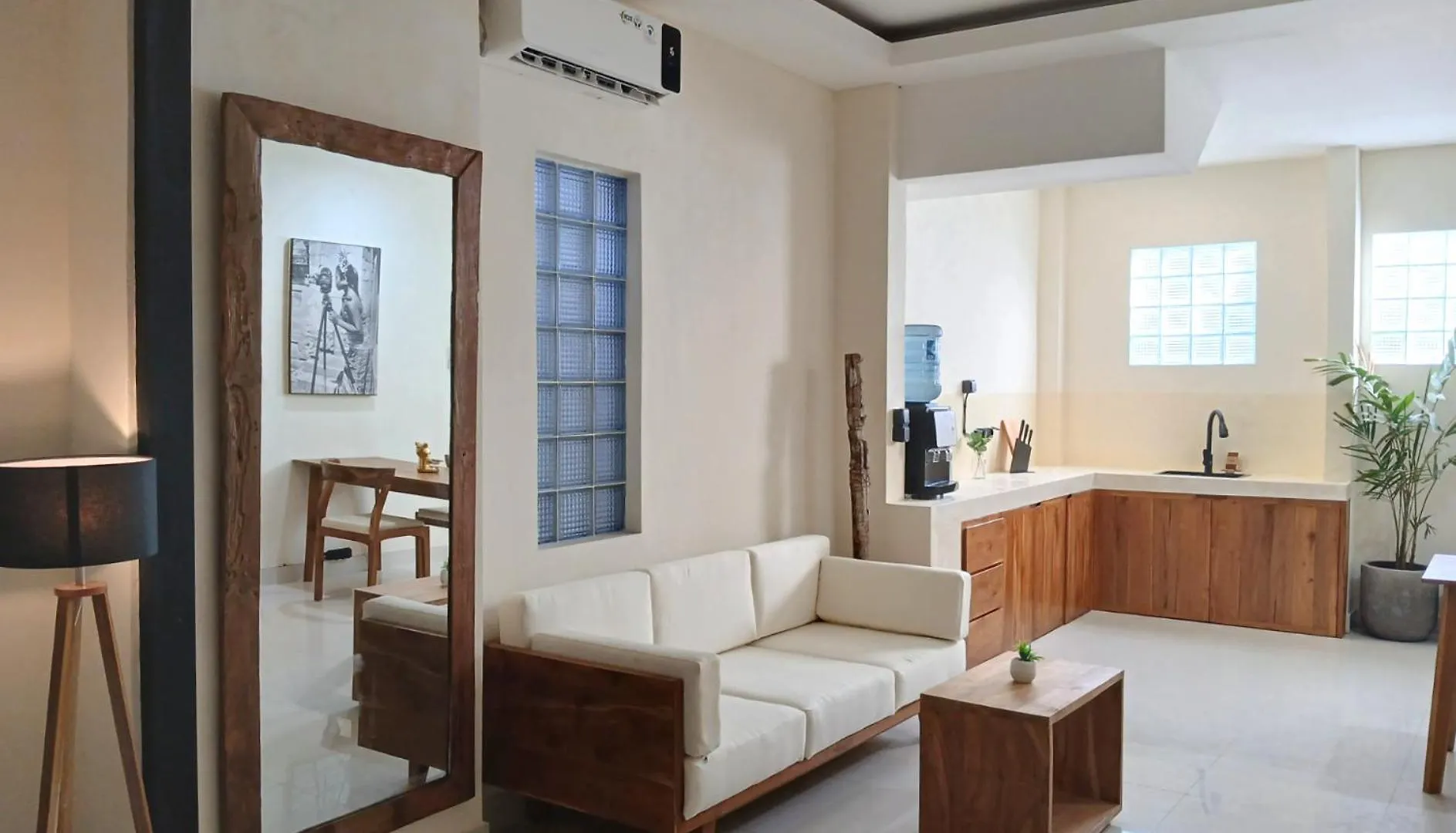 Nice Place To Stay - Cozy Living Seminyak
