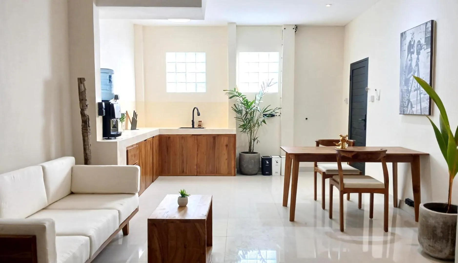 Nice Place To Stay - Cozy Living Seminyak